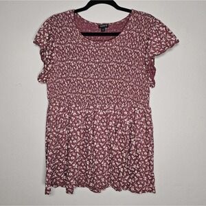 Torrid Ditzy Floral Smocked Babydoll Tee size 2X Pink‎ Top